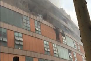 济南楼顶爆料案件视频,惊人真相揭露! 第3张 济南楼顶爆料案件视频,惊人真相揭露! 第3张