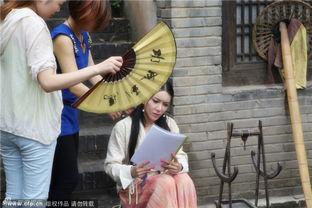 龚玥菲三万在线观看,揭秘网络直播背后的现象与争议  第3张