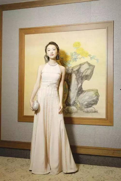 花边八卦爆料娱乐圈,揭秘明星背后的故事 第2张 花边八卦爆料娱乐圈,揭秘明星背后的故事 第2张